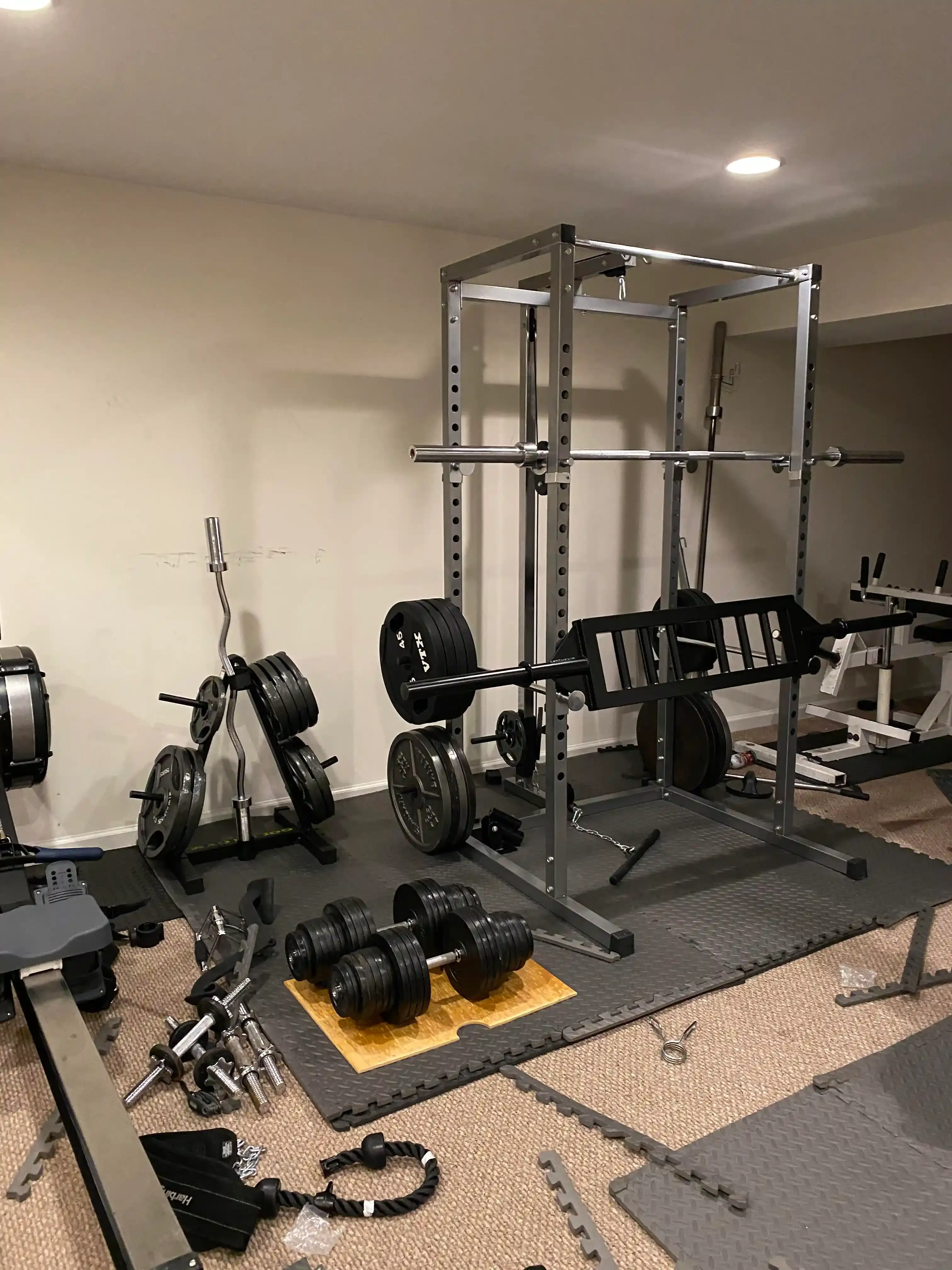 Stepping Back into the 90s Home Gym Scene